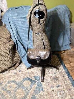1970’s Gucci Dk Brown Leather & Snakeskin Leather Shoulder Bag.